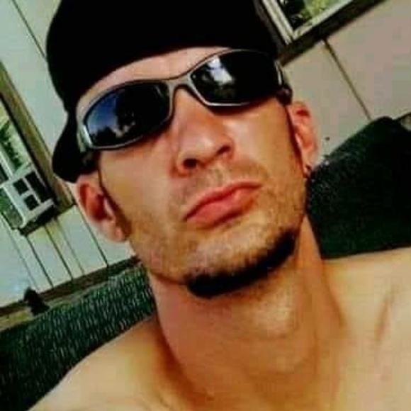 Meet your Posher, Mike - Picture 1 of 1